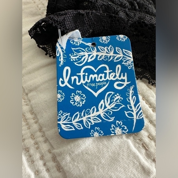 Free People Intimately Scallop Lace Bandeau in Black Size XS - Picture 12 of 14